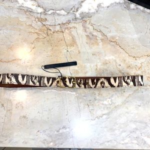 Caputo & Co Men’s Reversible Belt. Size 36, 1-1/4”W. New and Unworn with Tag.